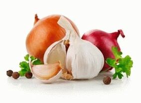 Cleaning with onions and garlic